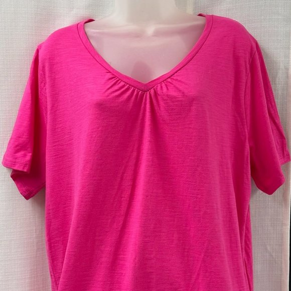 Hanes Women's Top- XXL - NWOT - Picture 1 of 5